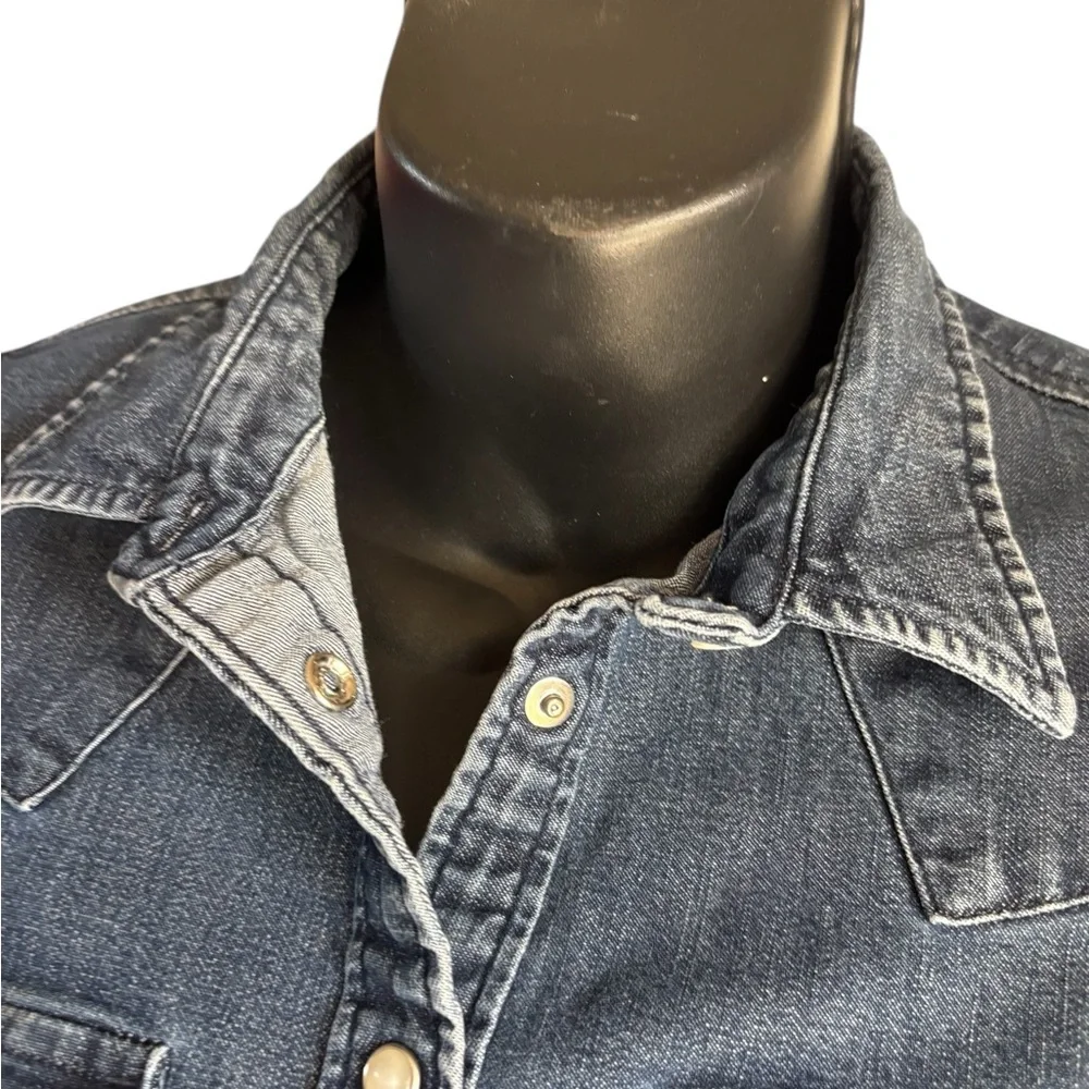 LEVI'S WOMEN'S Medium WASH DENIM LONG SLEEVE PEARL SNAP ULTIMATE
WESTERN SHIRT S - Picture 5 of 14